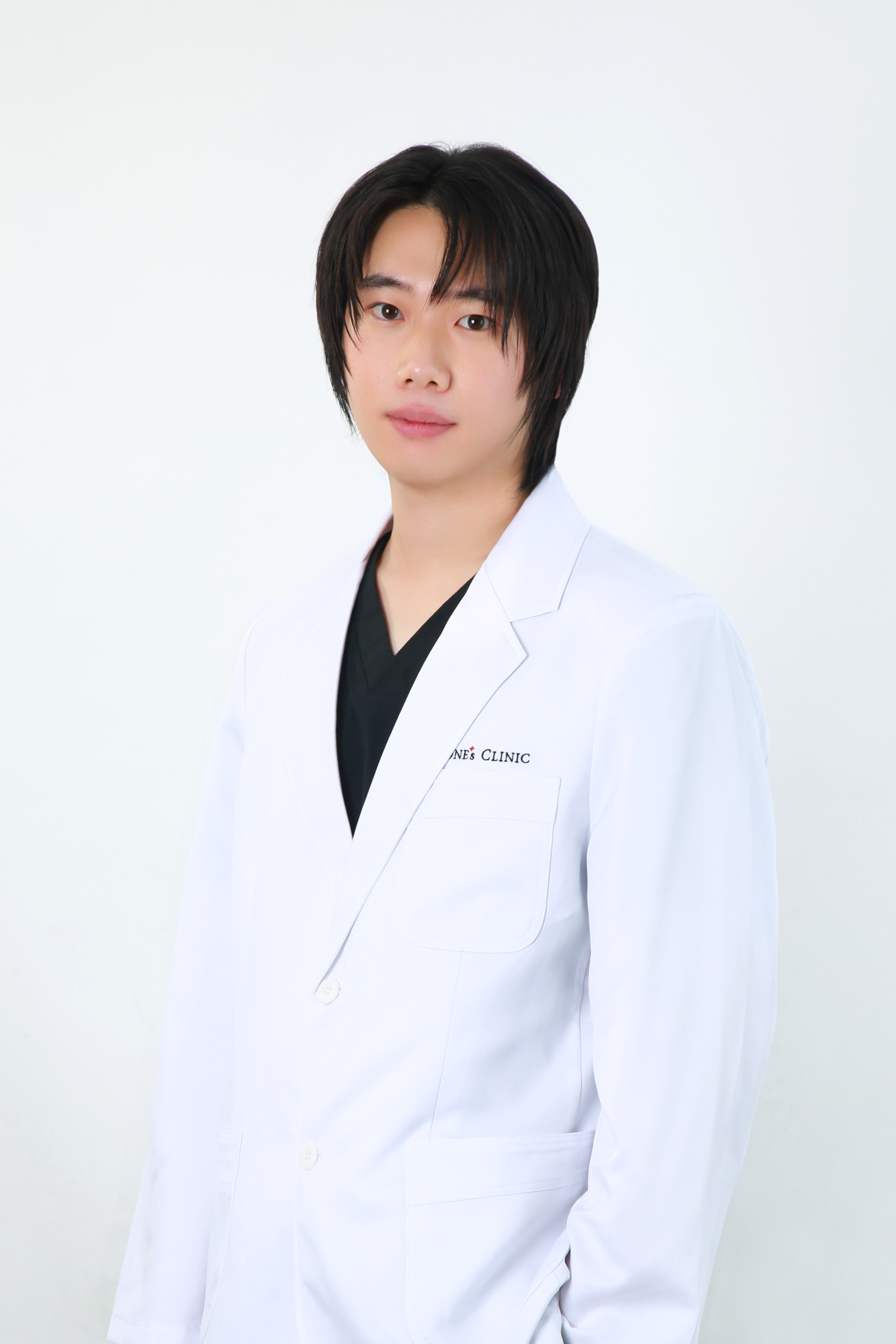 Dr. Lee Jun-hee